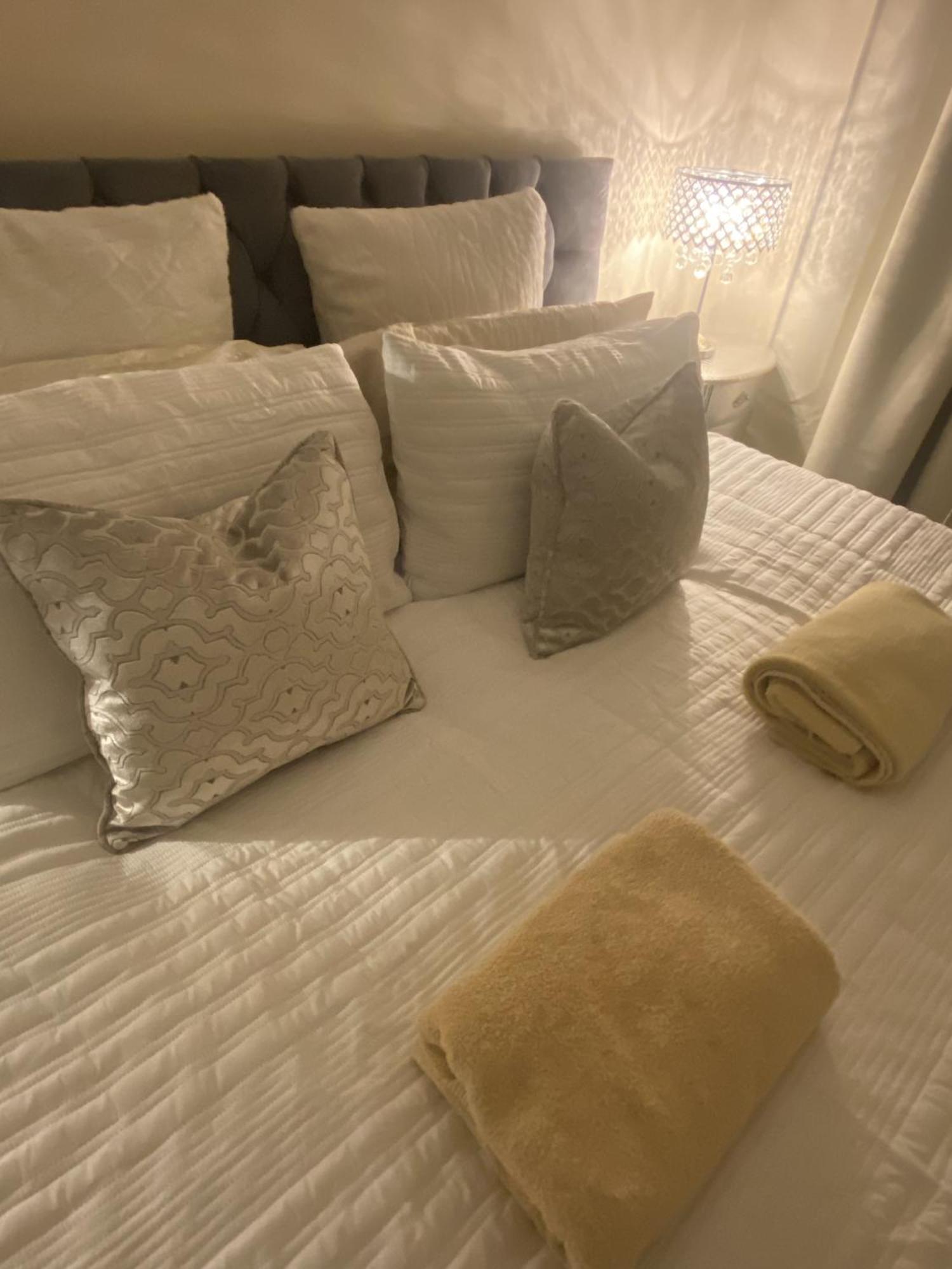 & Cosy Apartment In The Heart Of Stokes Croft بريستول المظهر الخارجي الصورة
