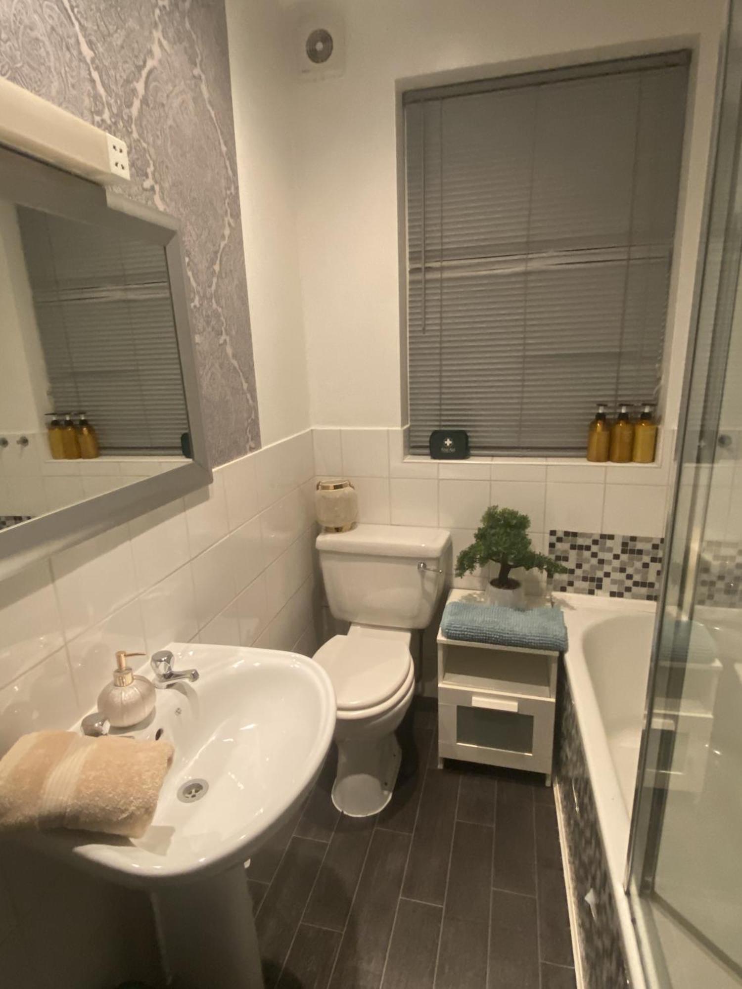 & Cosy Apartment In The Heart Of Stokes Croft بريستول المظهر الخارجي الصورة